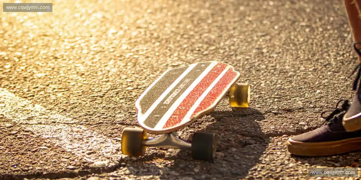 👟限量发售，做最 in 的运动达人！✨